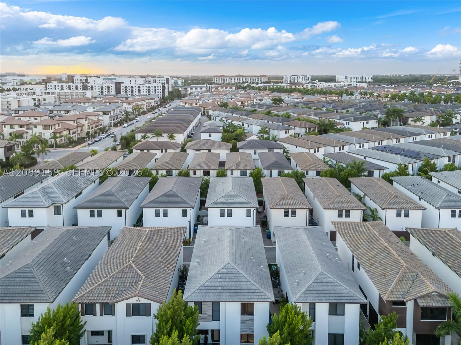 Real estate property located at 4363 81st Ave, Miami-dade, Canarias East, Doral, FL