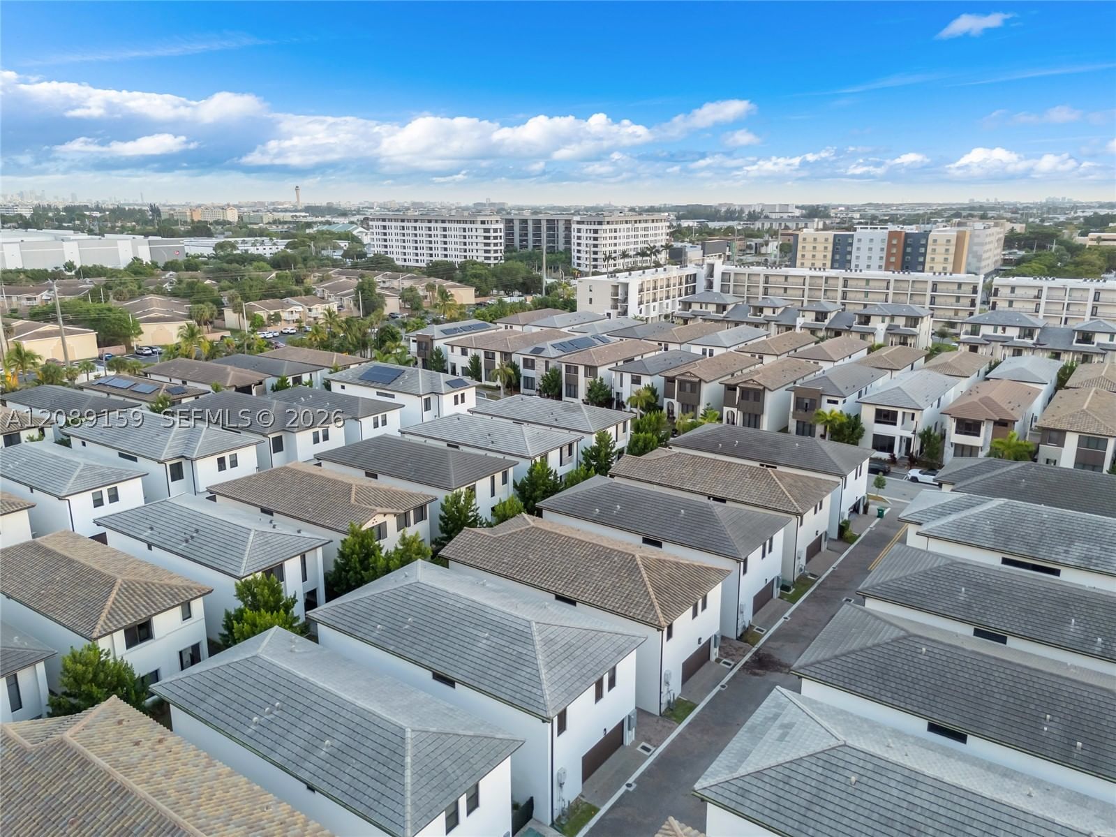 Real estate property located at 4363 81st Ave, Miami-dade, Canarias East, Doral, FL