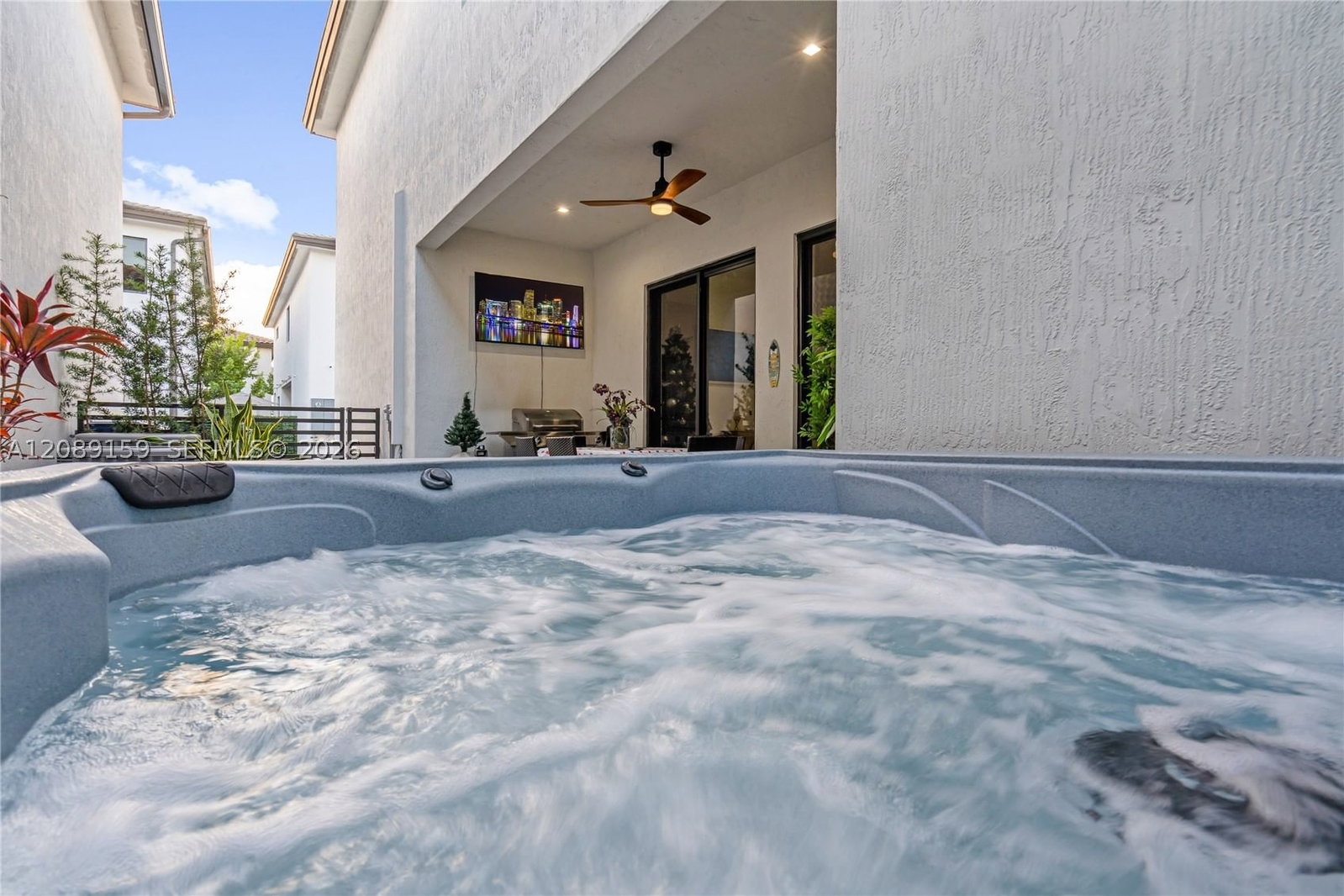 Real estate property located at 4363 81st Ave, Miami-dade, Canarias East, Doral, FL