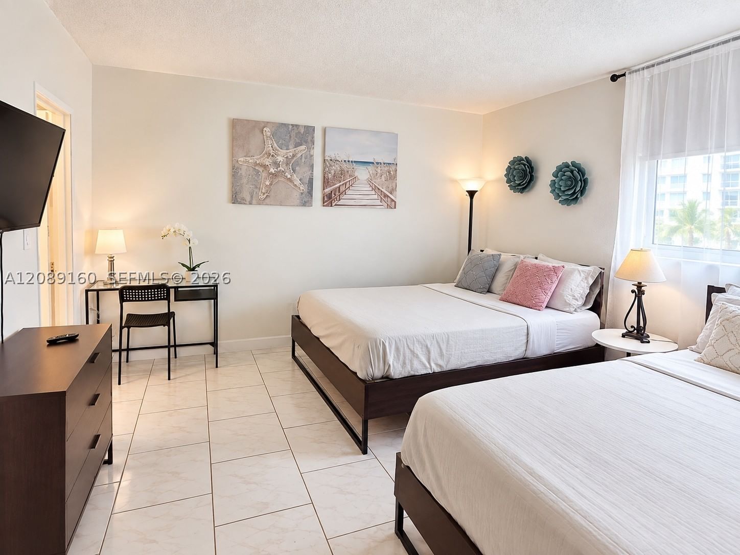Real estate property located at 3901 Ocean Dr #5A, Broward, Tides On Hollywood Beach, Hollywood, FL
