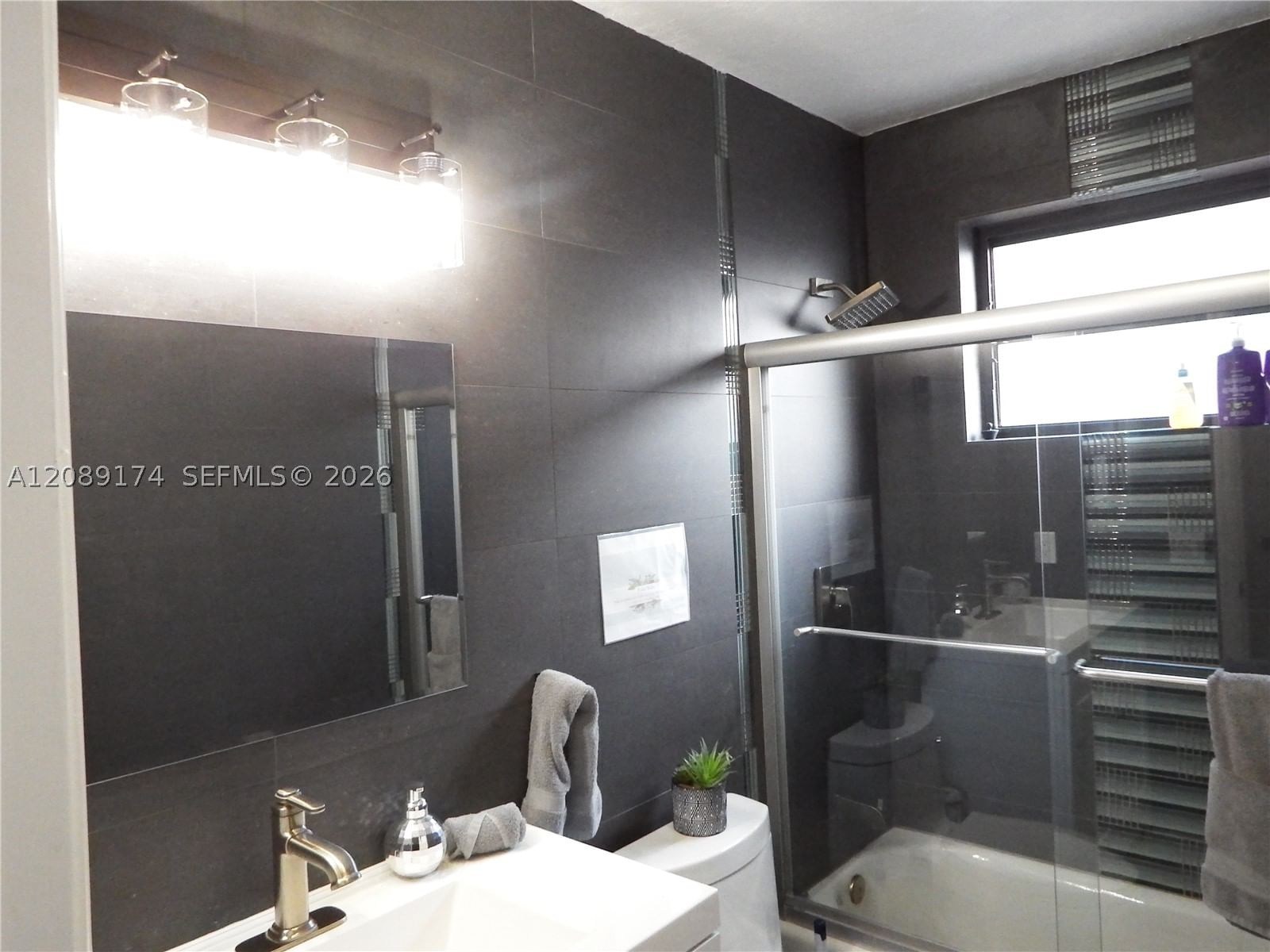 Real estate property located at 1711 50th Ave, Broward, Hollywood Hills Amen Plat, Hollywood, FL