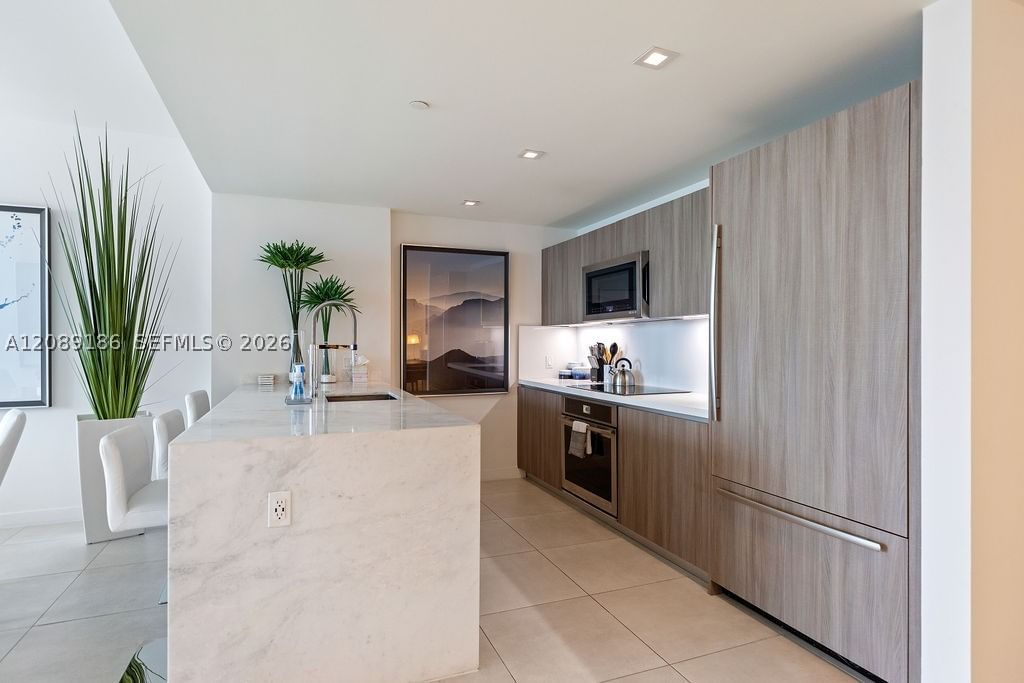 Real estate property located at 401 Birch Rd #610, Broward, Tiffany House Condo, Fort Lauderdale, FL