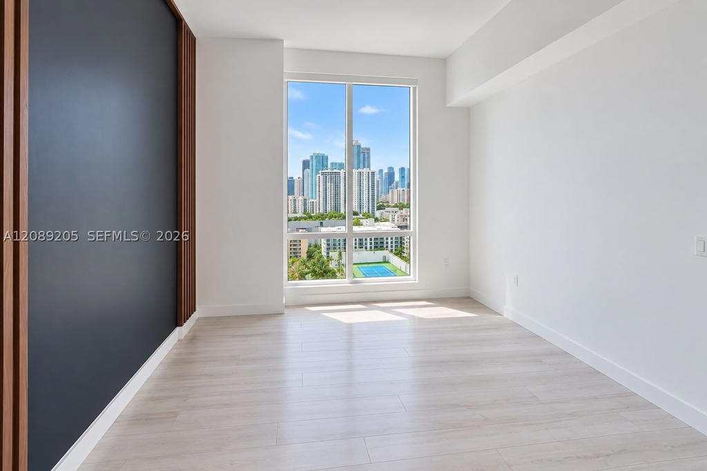Real estate property located at 601 27th St #1806, Miami-dade, The Crimson Condo, Miami, FL