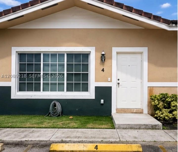 Real estate property located at 312 3rd St #4, Broward, Bellavista Condominium, Hallandale Beach, FL