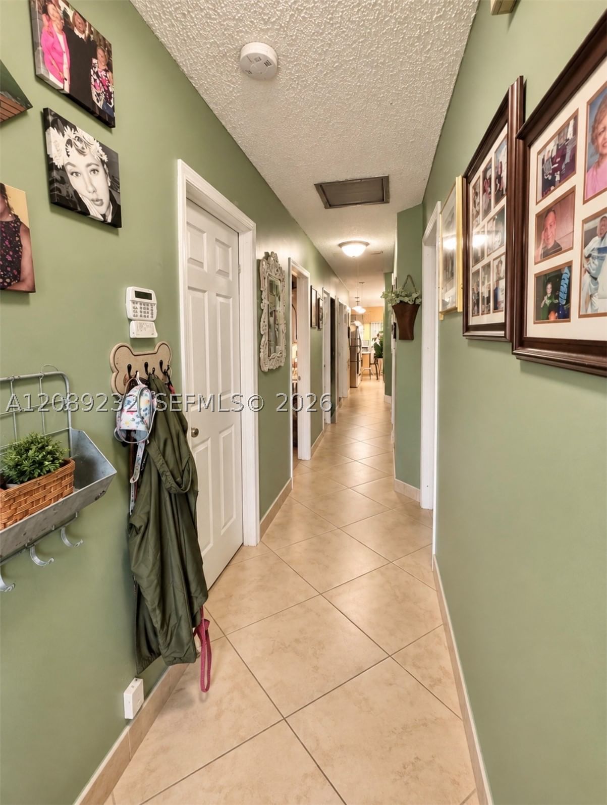 Real estate property located at 7642 38th Ct, Broward, Springtree, Sunrise, FL