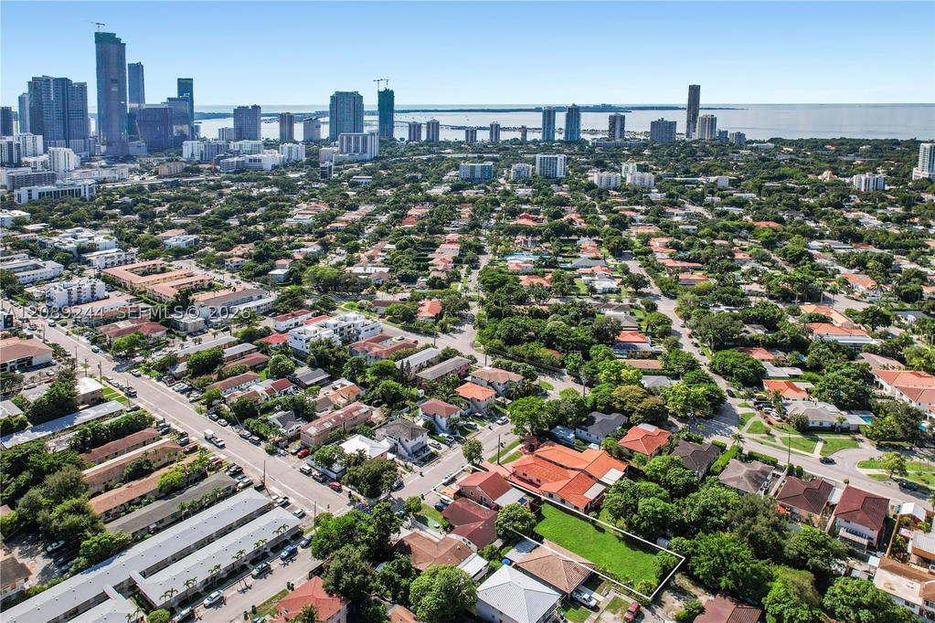 Real estate property located at 1010 8th Ave, Miami-dade, Pearsons Sub, Miami, FL