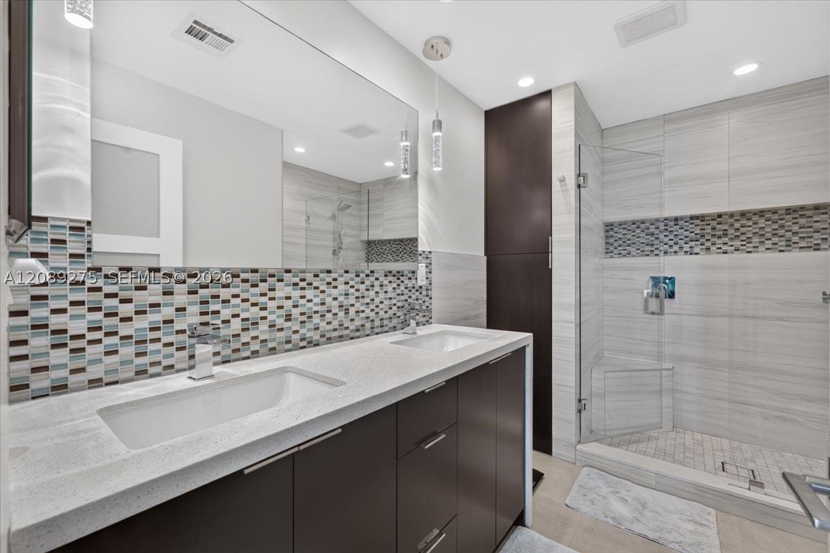Real estate property located at 1765 4th Ave E3, Broward, River Landings Condo, Fort Lauderdale, FL