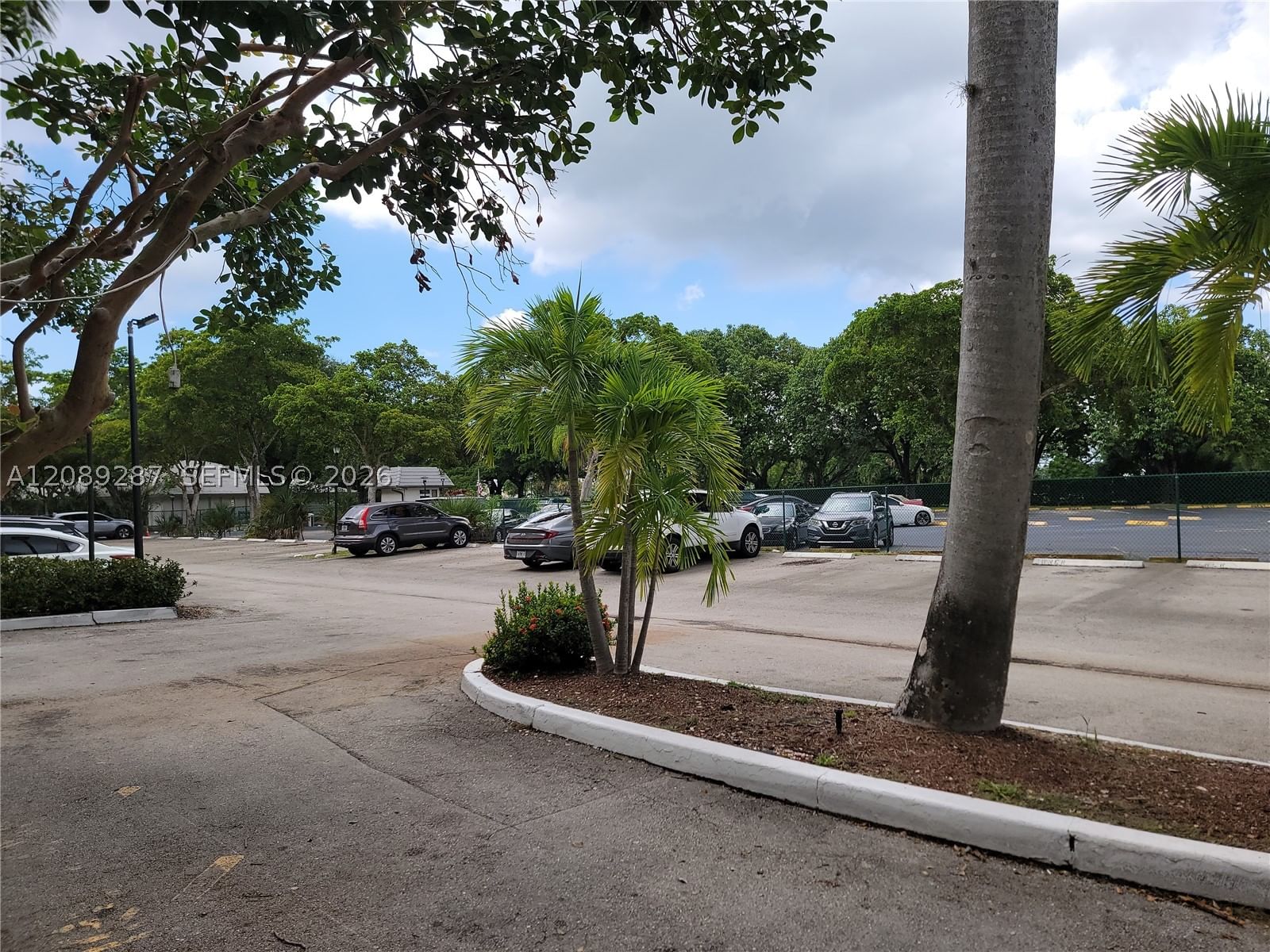 Real estate property located at 5570 44th St #215A, Broward, Inverwood Condo, Lauderhill, FL