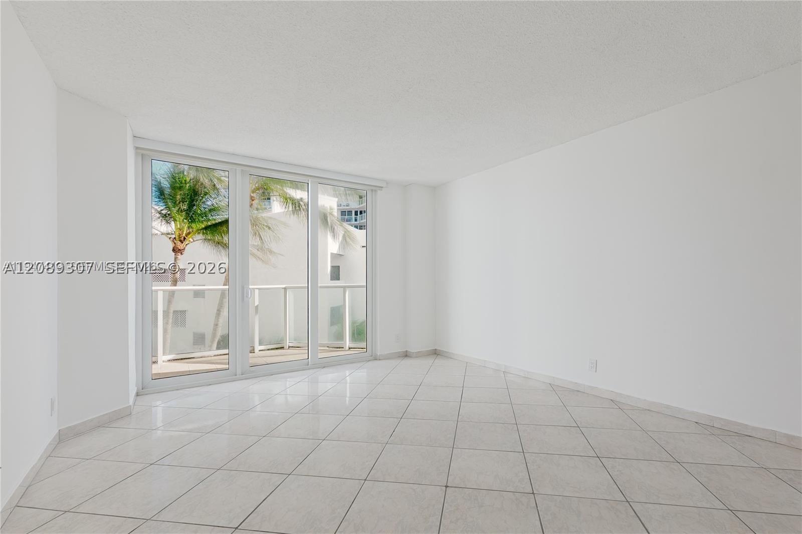 Real estate property located at 16485 Collins Ave #338, Miami-dade, Oceania Iii Condo, Sunny Isles Beach, FL
