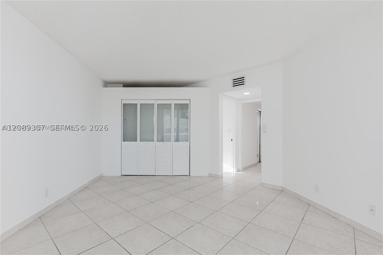 Real estate property located at 16485 Collins Ave #338, Miami-dade, Oceania Iii Condo, Sunny Isles Beach, FL