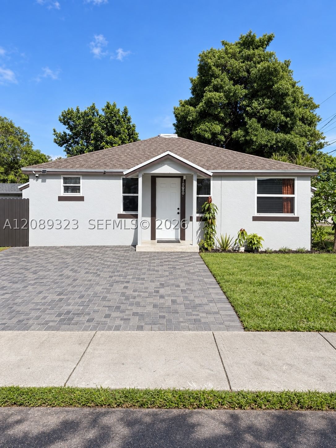 Real estate property located at 10805 10th Ave, Miami-dade, Pinewood Park Extension, Miami, FL