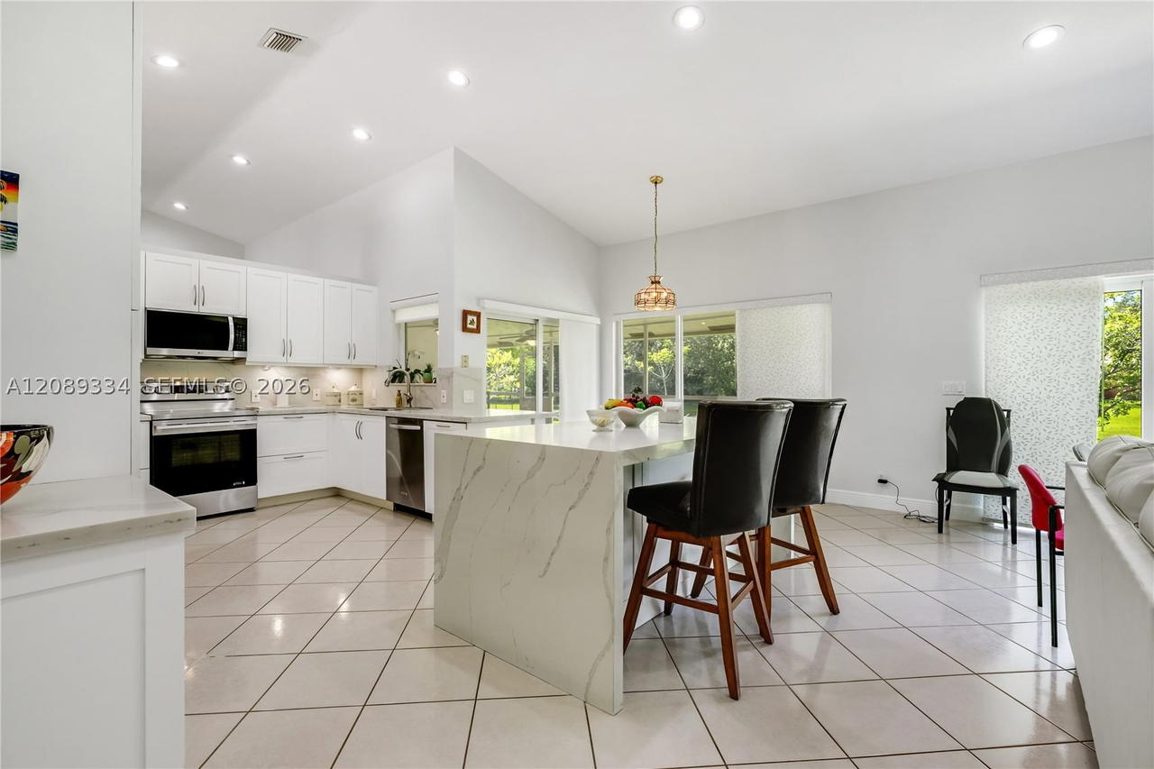 Real estate property located at 20430 53rd Pl, Broward, Trails, Pembroke Pines, FL