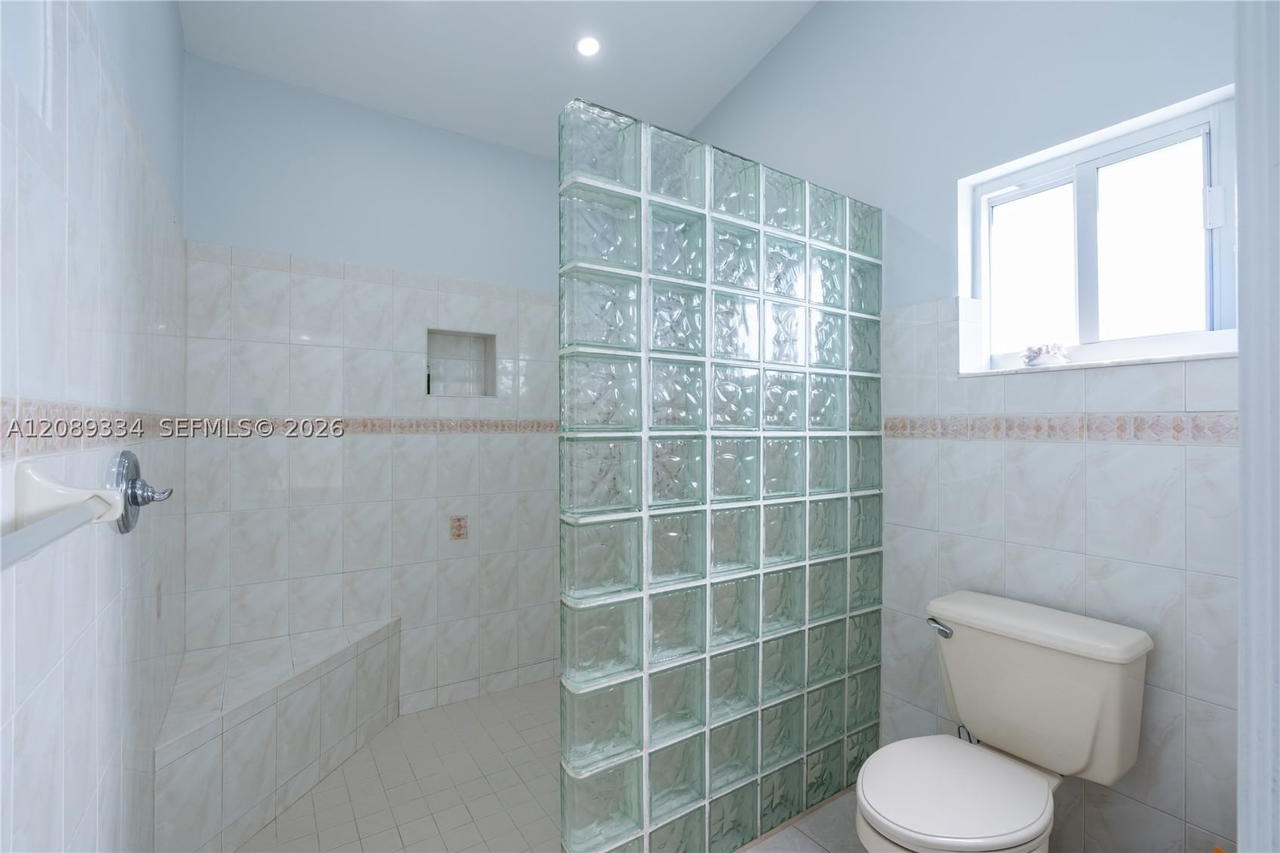 Real estate property located at 20430 53rd Pl, Broward, Trails, Pembroke Pines, FL