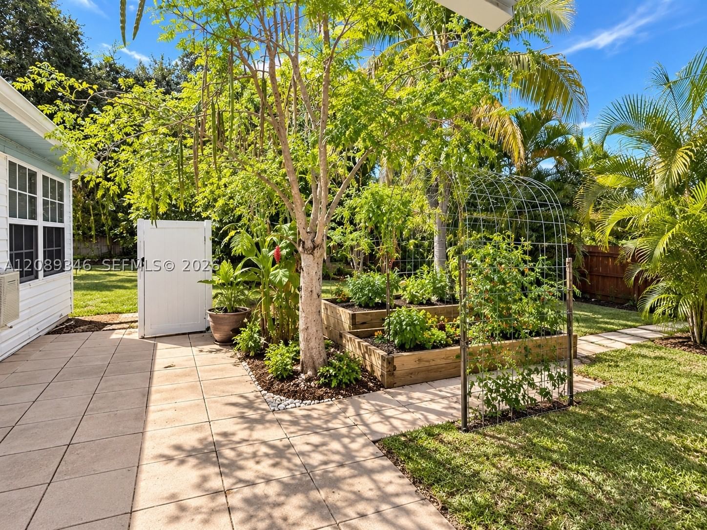 Real estate property located at 1526 135th St, Miami-dade, Green Oaks, North Miami, FL