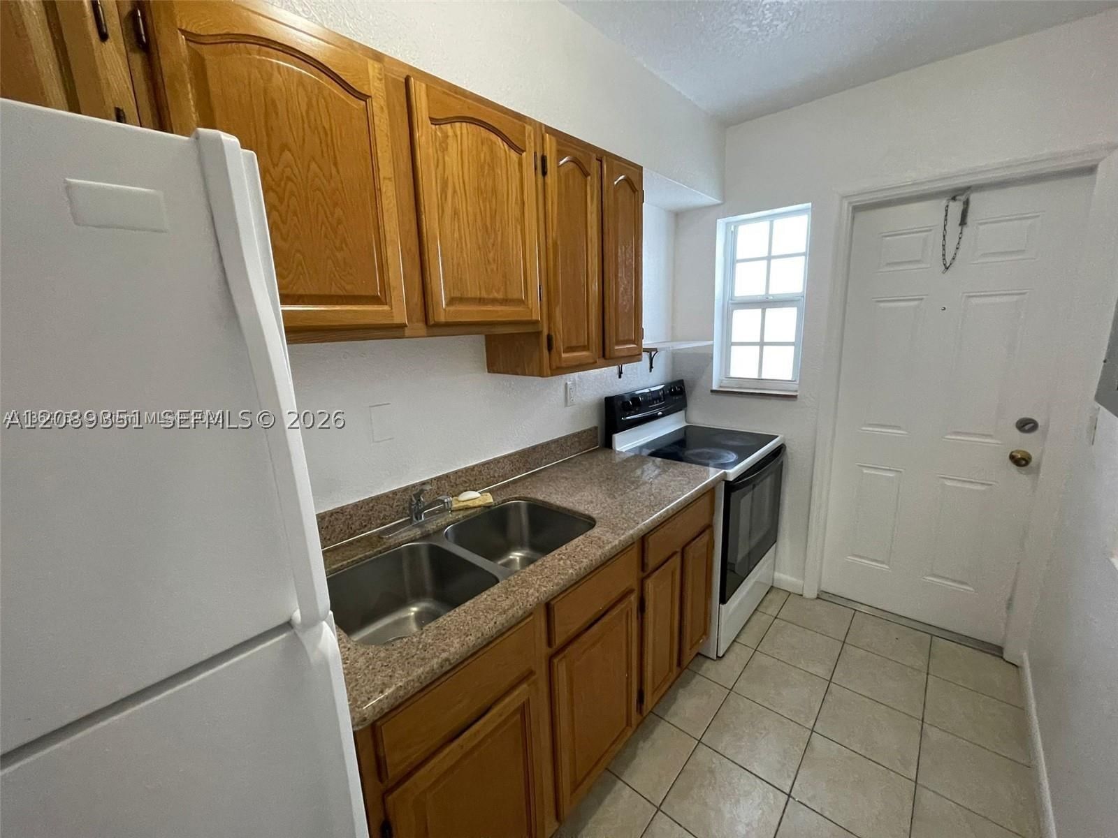 Real estate property located at 1471 170th St #224A, Miami-dade, Colonial Court Condo Bldg, North Miami Beach, FL