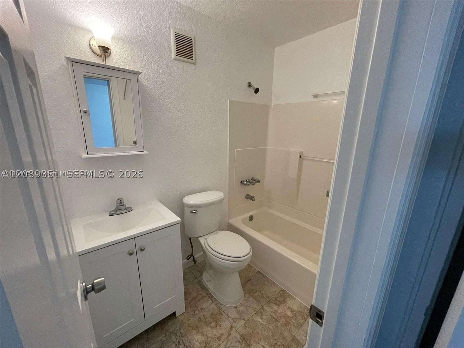 Real estate property located at 1471 170th St #224A, Miami-dade, Colonial Court Condo Bldg, North Miami Beach, FL