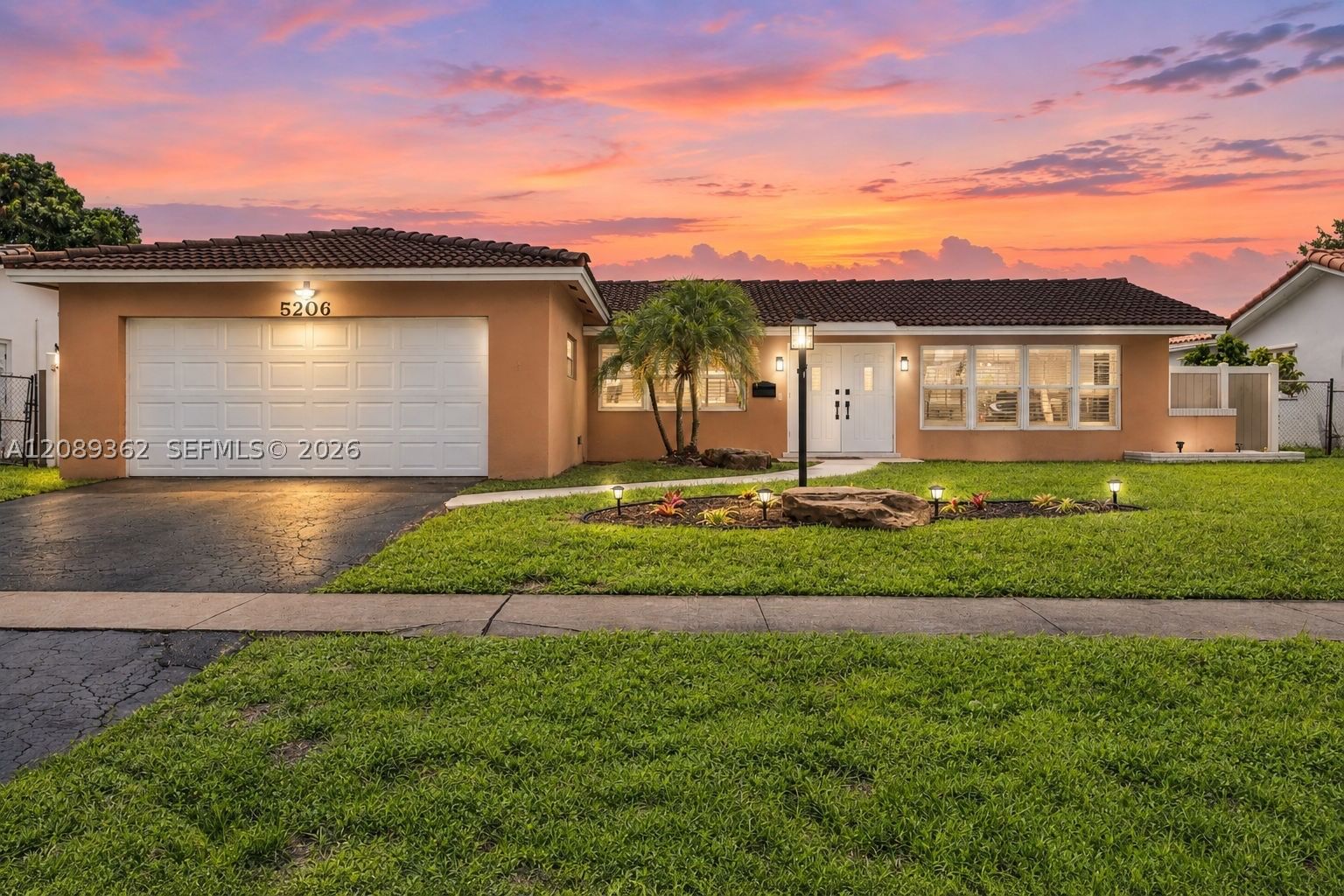 Real estate property located at 5206 Garfield St, Broward, Hollywood Hills, Hollywood, FL