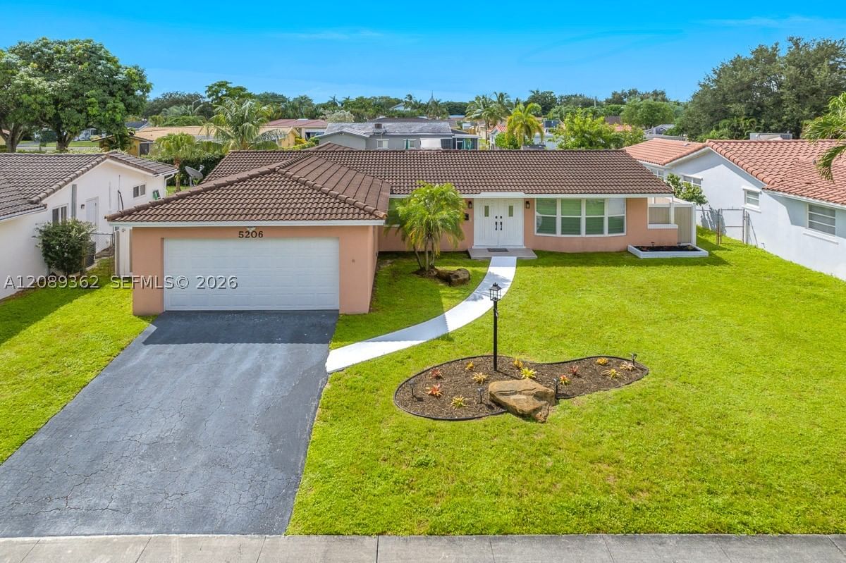 Real estate property located at 5206 Garfield St, Broward, Hollywood Hills, Hollywood, FL