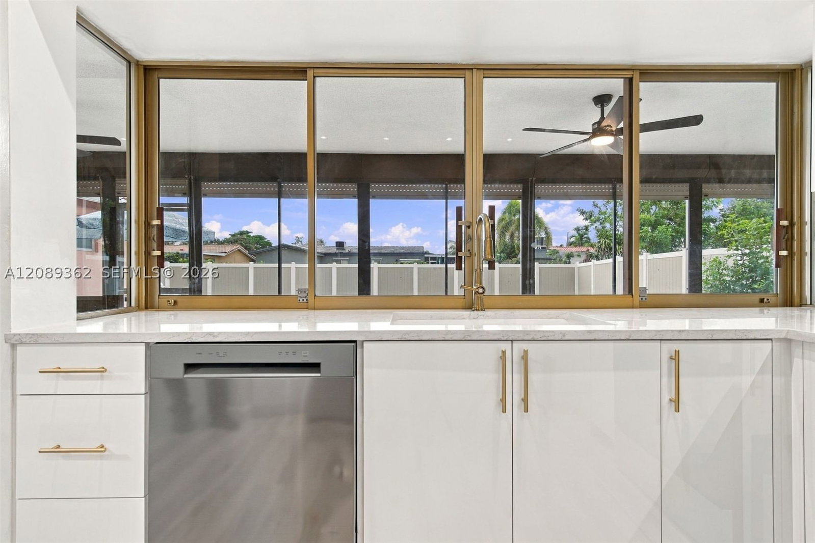 Real estate property located at 5206 Garfield St, Broward, Hollywood Hills, Hollywood, FL