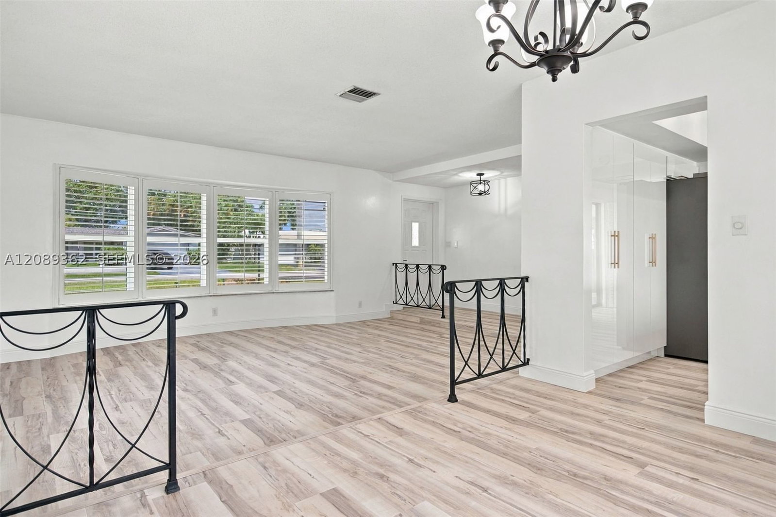 Real estate property located at 5206 Garfield St, Broward, Hollywood Hills, Hollywood, FL