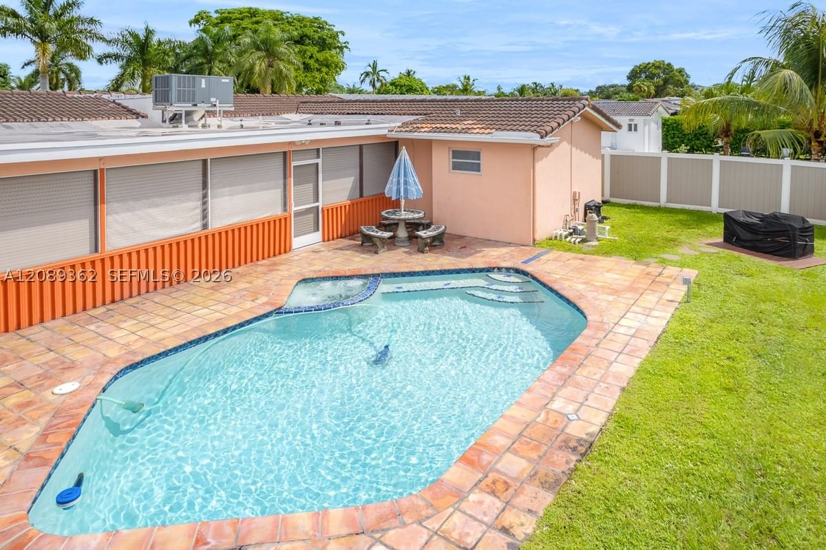 Real estate property located at 5206 Garfield St, Broward, Hollywood Hills, Hollywood, FL
