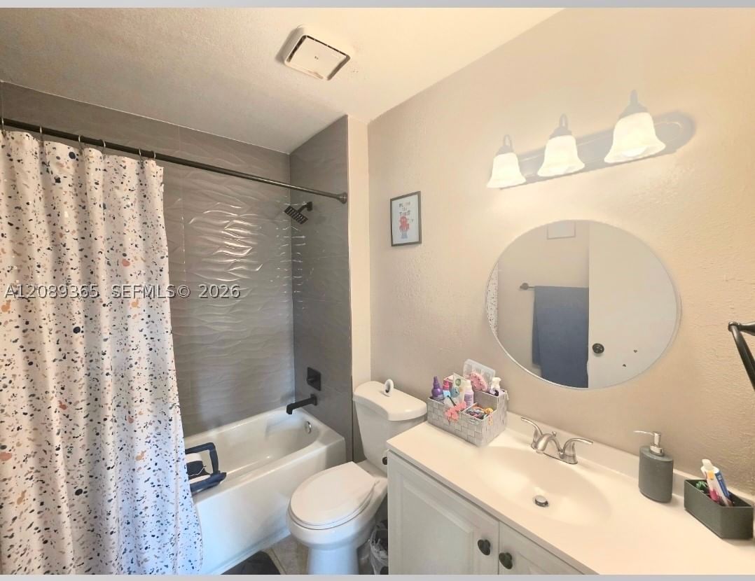 Real estate property located at 1393 124th Ave #1393, Broward, Pembroke Lakes Section Se, Pembroke Pines, FL