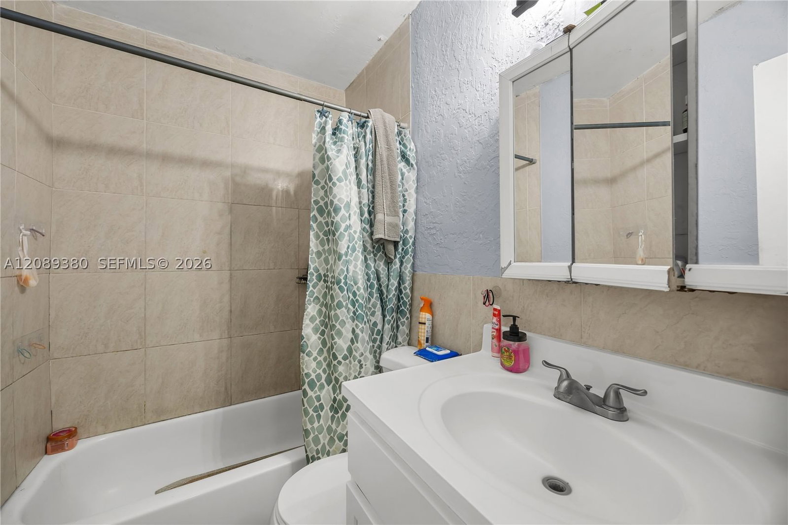 Real estate property located at 1947 63rd Ter, Broward, Broadview Country Club Es, North Lauderdale, FL