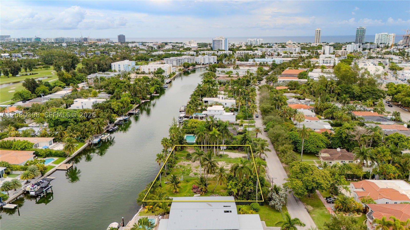 Real estate property located at 1415 Marseille Dr, Miami-dade, Normandy Waterway Sub, Miami Beach, FL