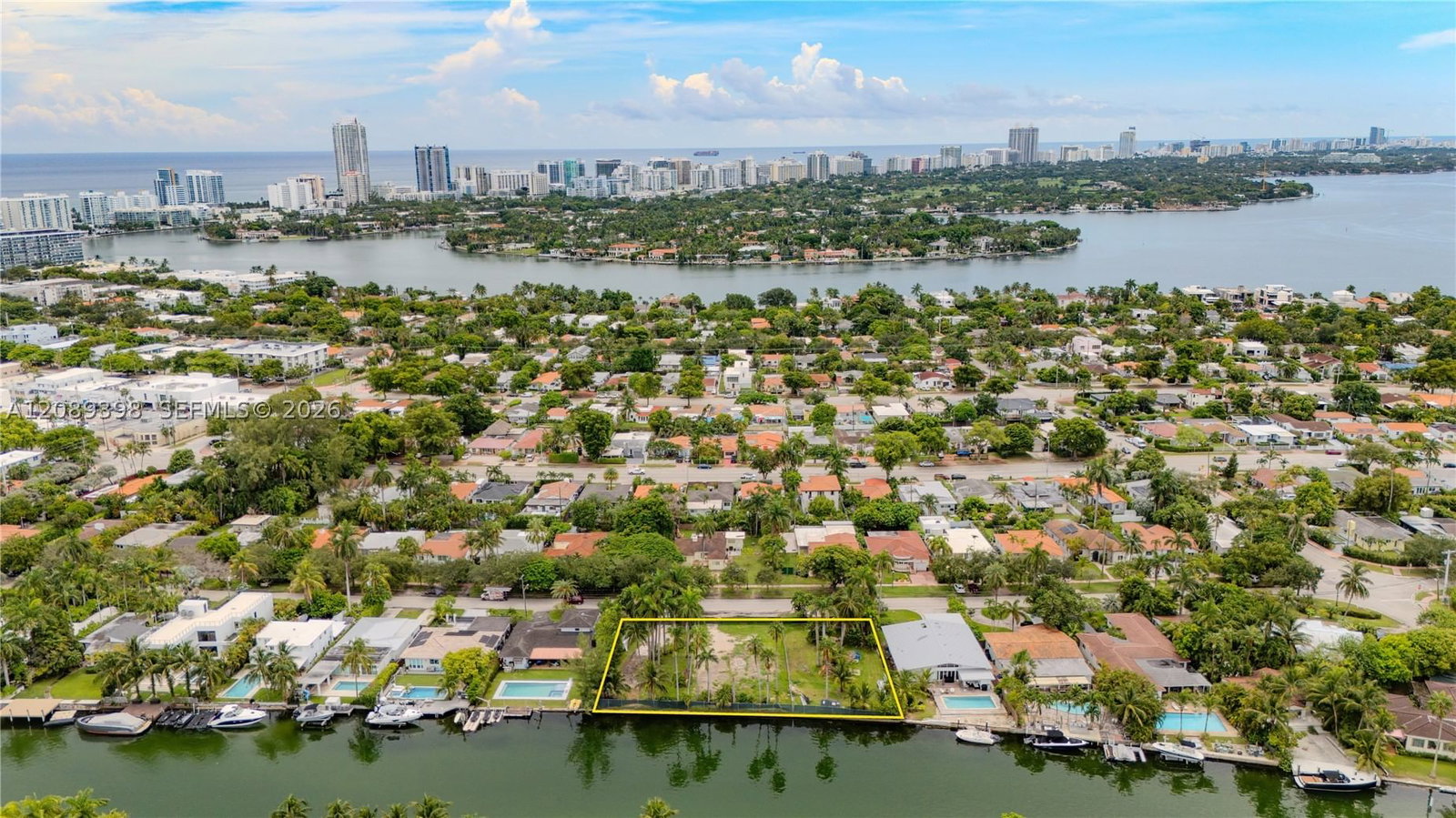 Real estate property located at 1415 Marseille Dr, Miami-dade, Normandy Waterway Sub, Miami Beach, FL