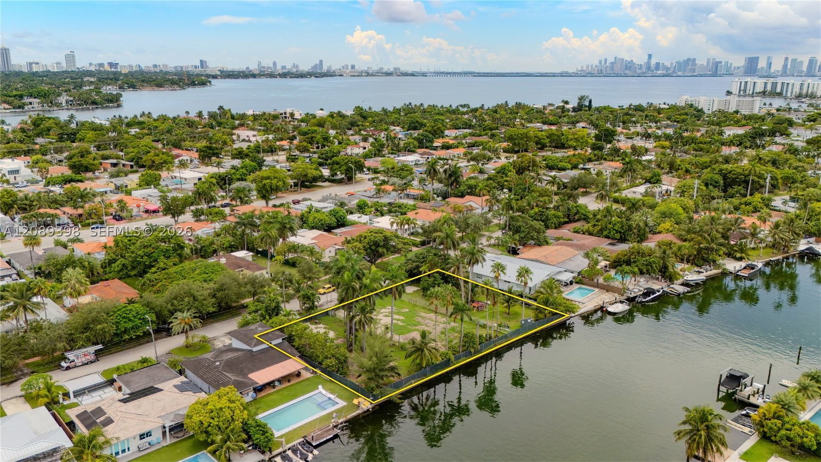 Real estate property located at 1415 Marseille Dr, Miami-dade, Normandy Waterway Sub, Miami Beach, FL