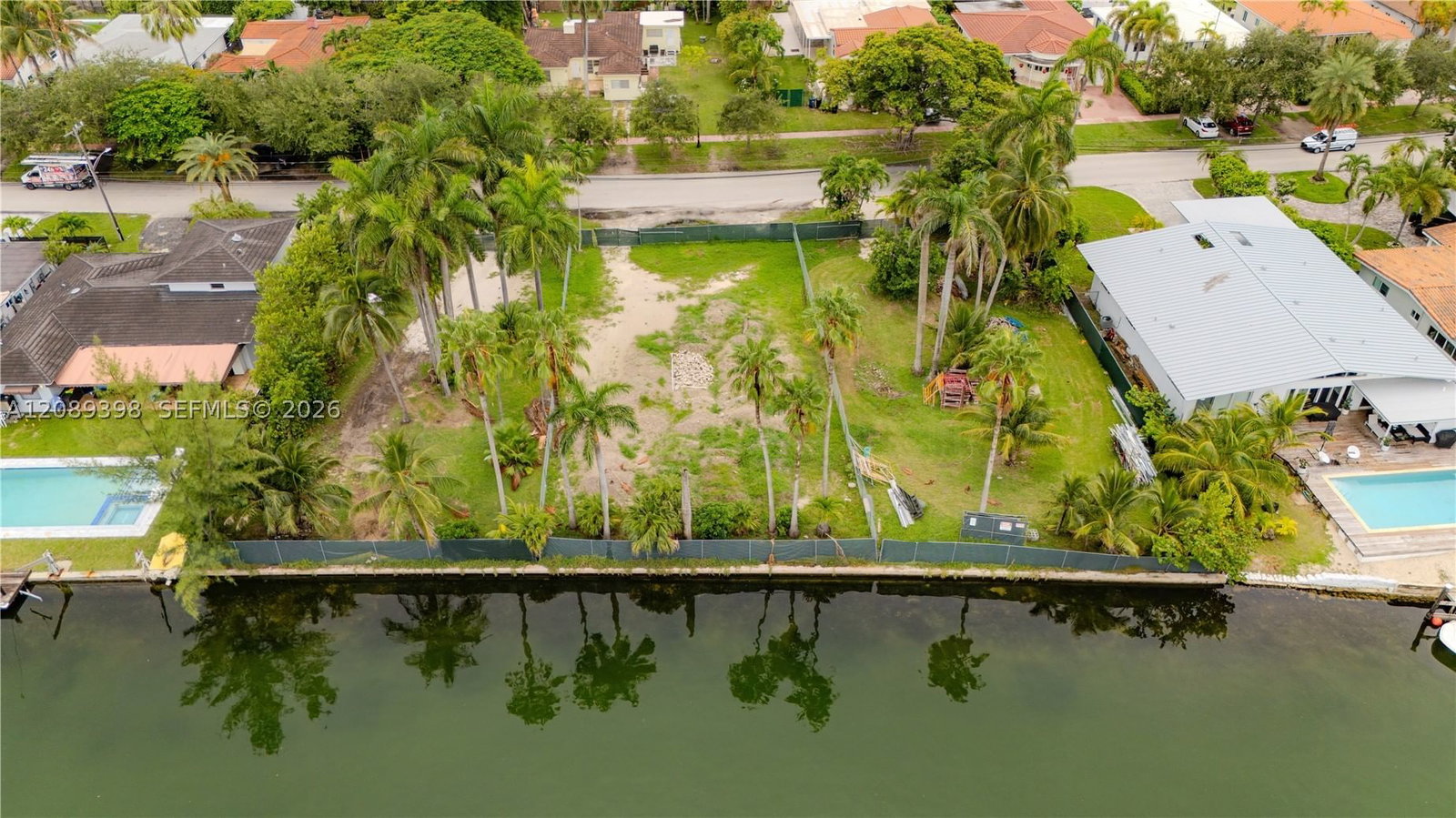 Real estate property located at 1415 Marseille Dr, Miami-dade, Normandy Waterway Sub, Miami Beach, FL