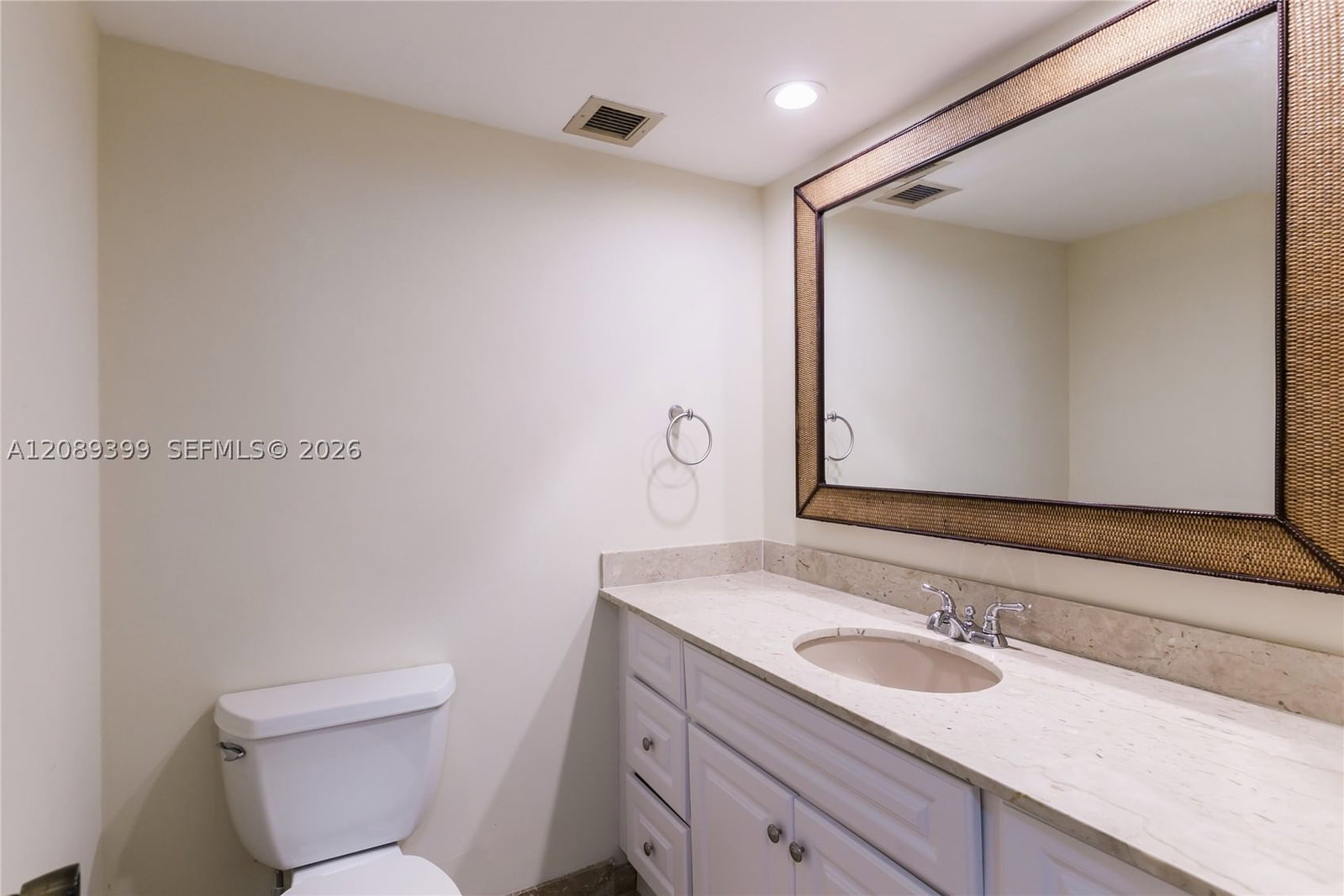 Real estate property located at 2100 Ocean Ln #904, Broward, Point Of Americas Condo, Fort Lauderdale, FL