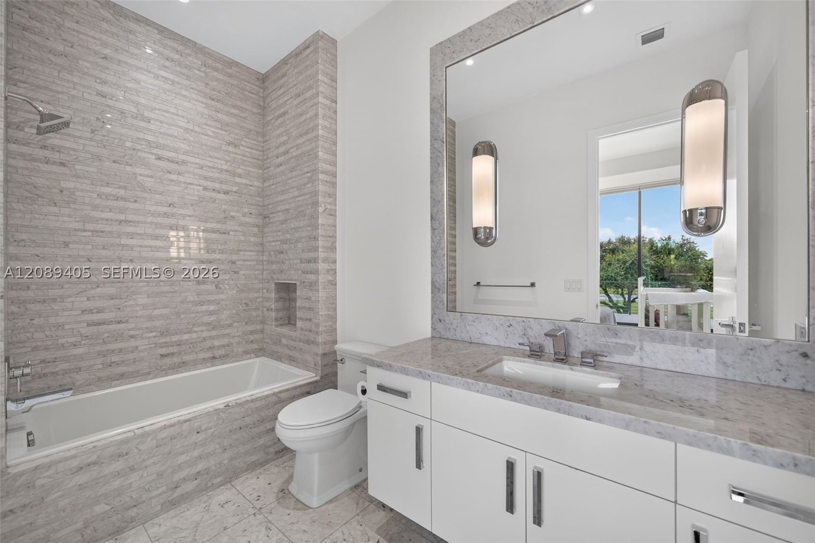 Real estate property located at 17531 Foxborough Ln, Palm Beach, St Andrews Country Club 2, Boca Raton, FL