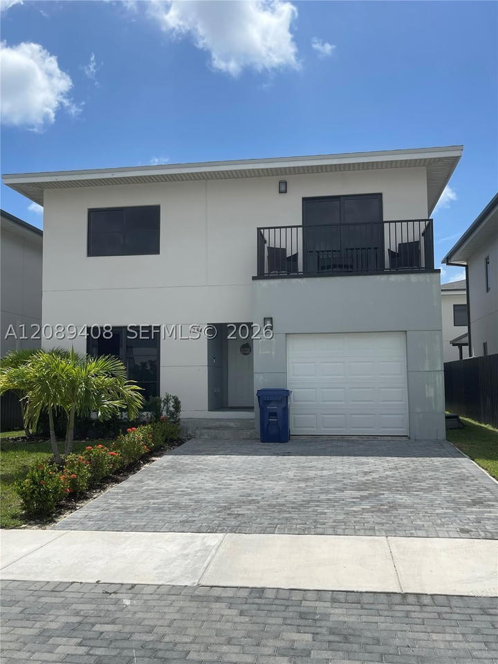 Real estate property located at 1384 2nd Ter, Miami-dade, On Alba Onx Homes, Florida City, FL