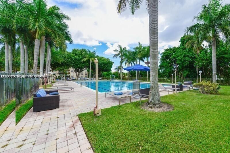 Real estate property located at 9350 Fontainebleau Blvd #209, Miami-dade, The Fountains At Fontaine, Miami, FL