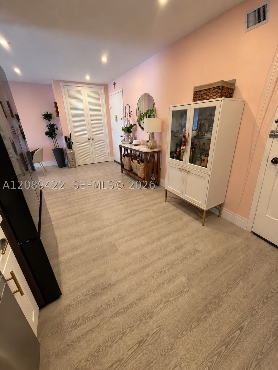 Real estate property located at 1450 Lincoln Rd #406, Miami-dade, Lincoln Bay Towers Condo, Miami Beach, FL