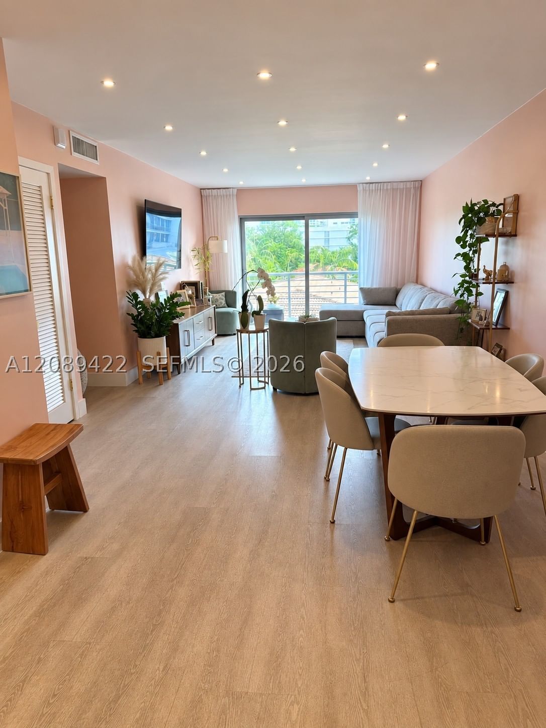 Real estate property located at 1450 Lincoln Rd #406, Miami-dade, Lincoln Bay Towers Condo, Miami Beach, FL
