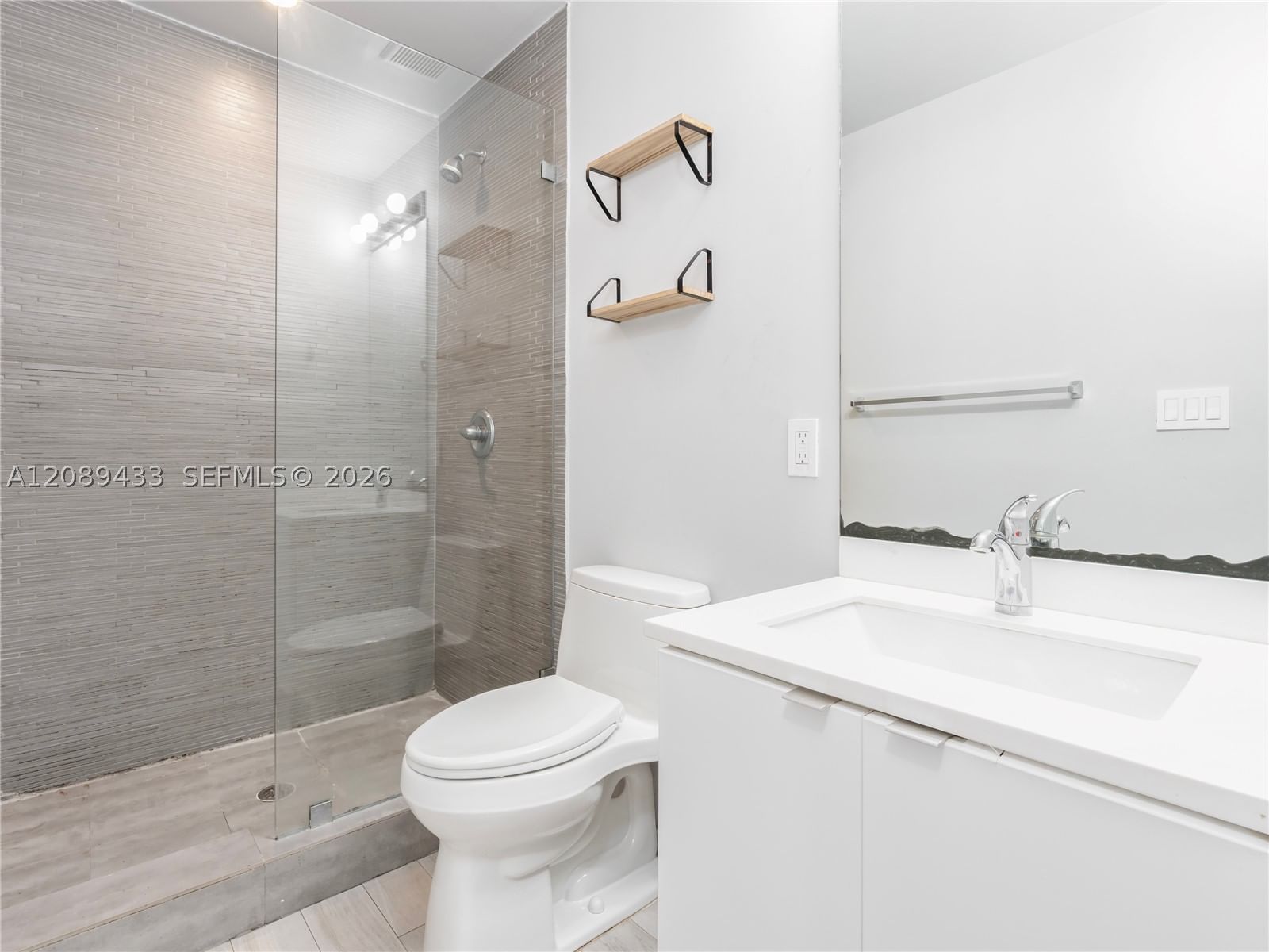 Real estate property located at 820 15th St #205, Miami-dade, Anni Venti Condo, Miami Beach, FL