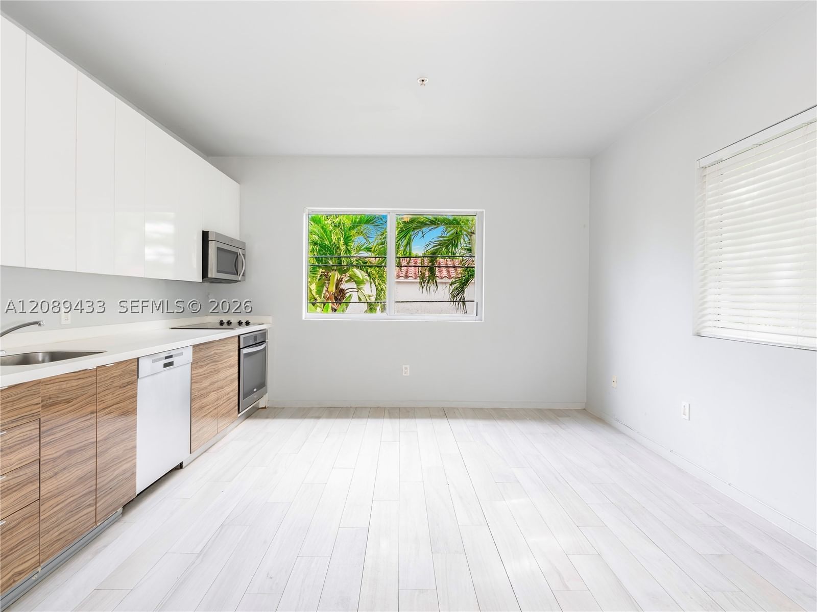 Real estate property located at 820 15th St #205, Miami-dade, Anni Venti Condo, Miami Beach, FL