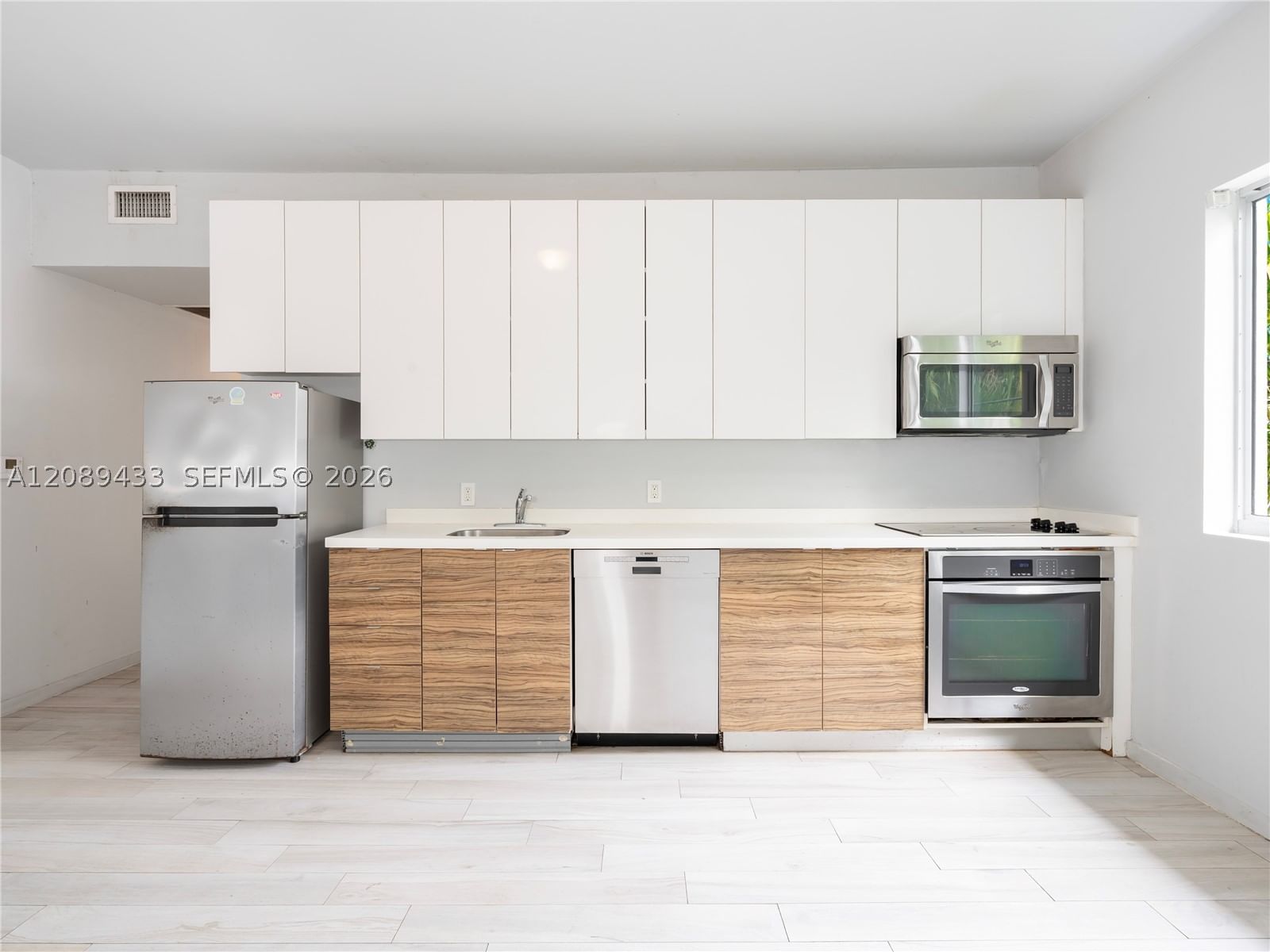 Real estate property located at 820 15th St #205, Miami-dade, Anni Venti Condo, Miami Beach, FL