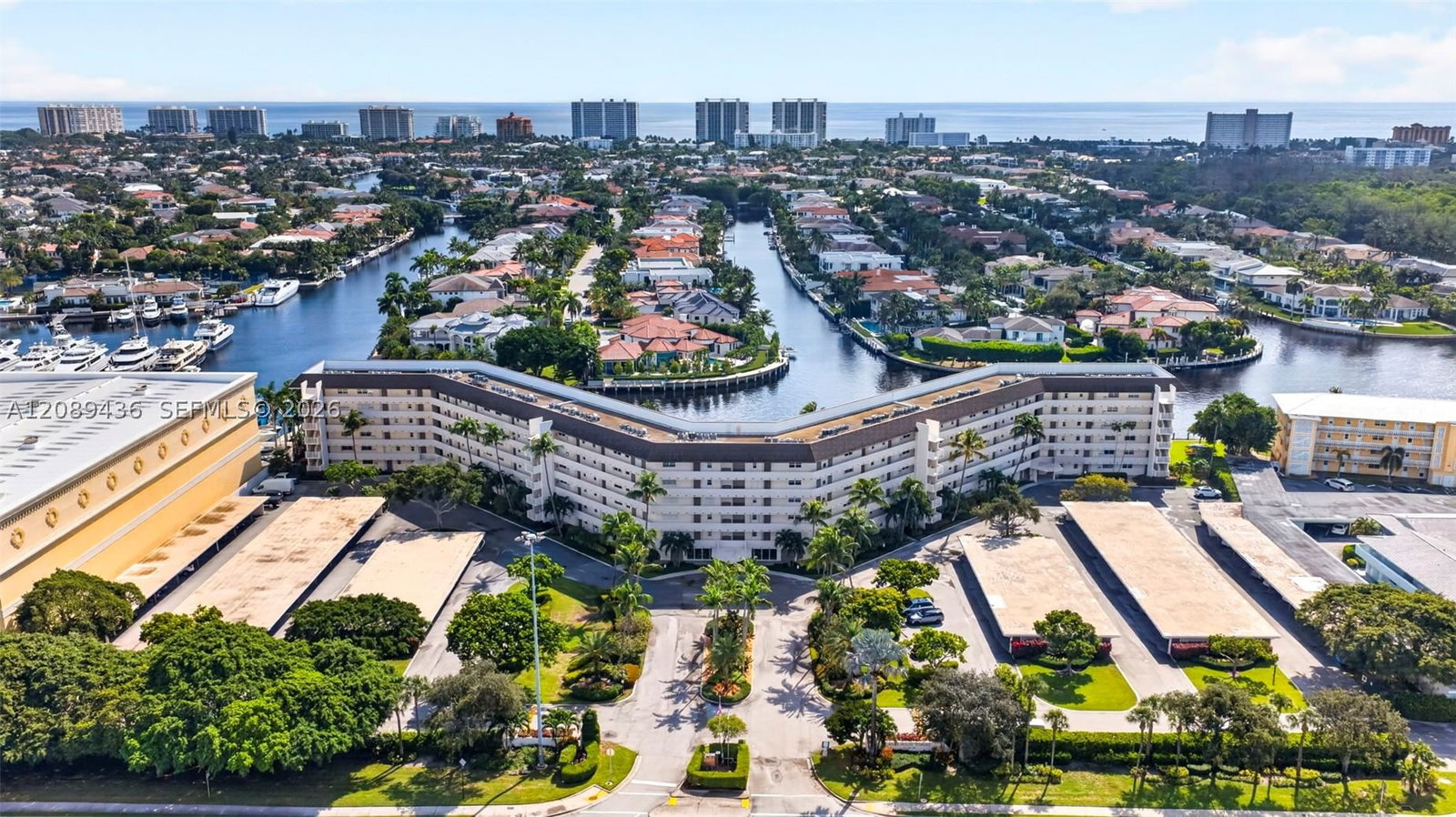 Real estate property located at 400 Federal Hwy #414, Broward, River House Towers Condo, Deerfield Beach, FL