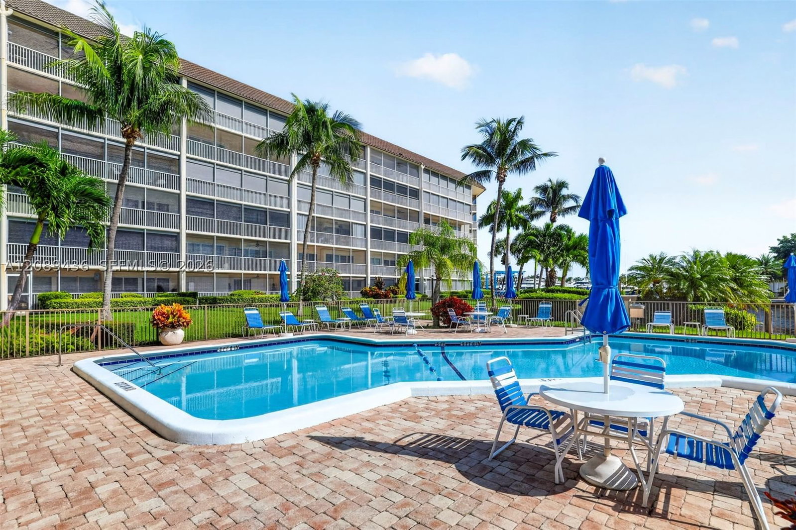 Real estate property located at 400 Federal Hwy #414, Broward, River House Towers Condo, Deerfield Beach, FL