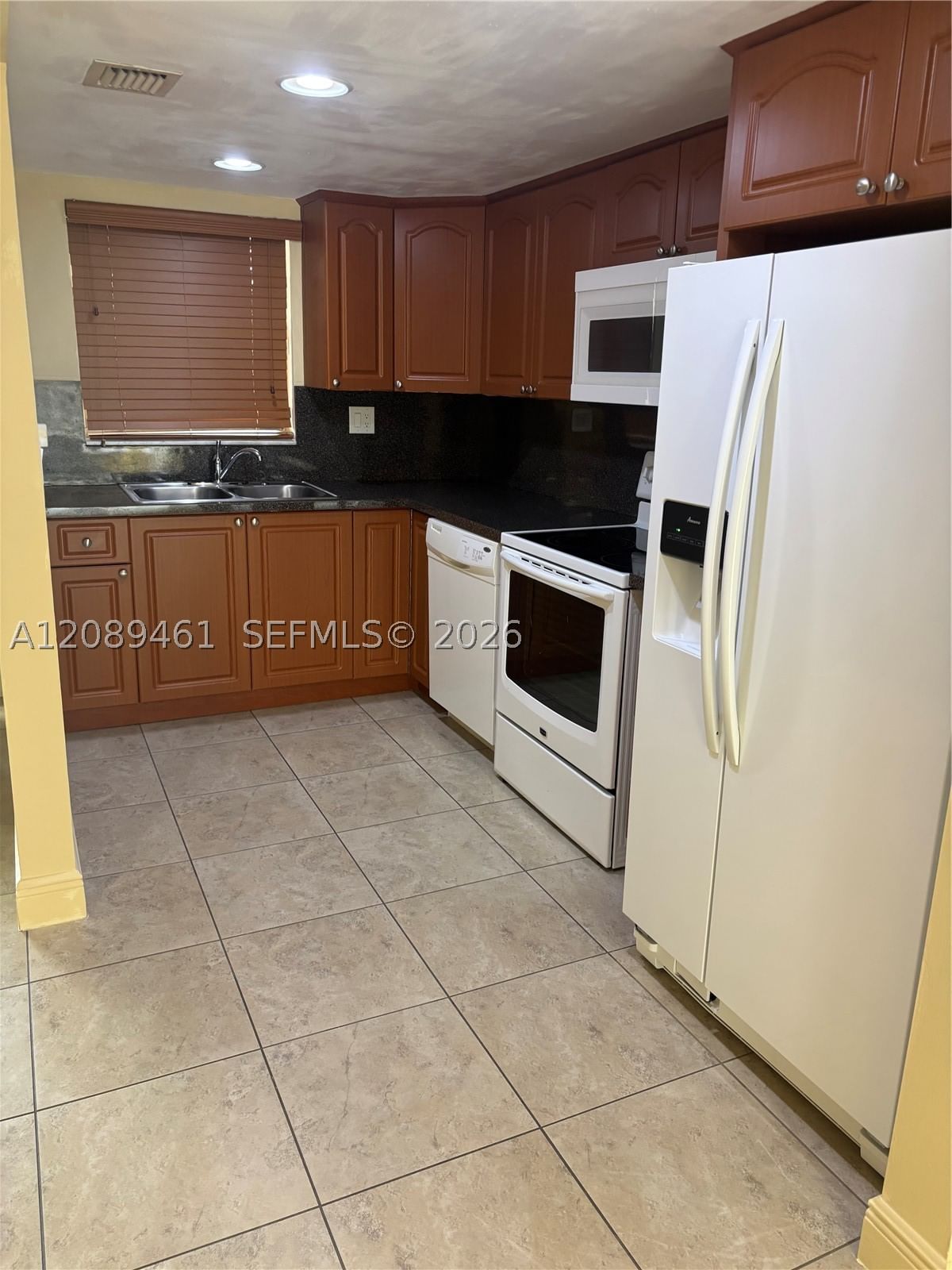 Real estate property located at 220 87th Ave K210, Miami-dade, Park East Condo, Miami, FL