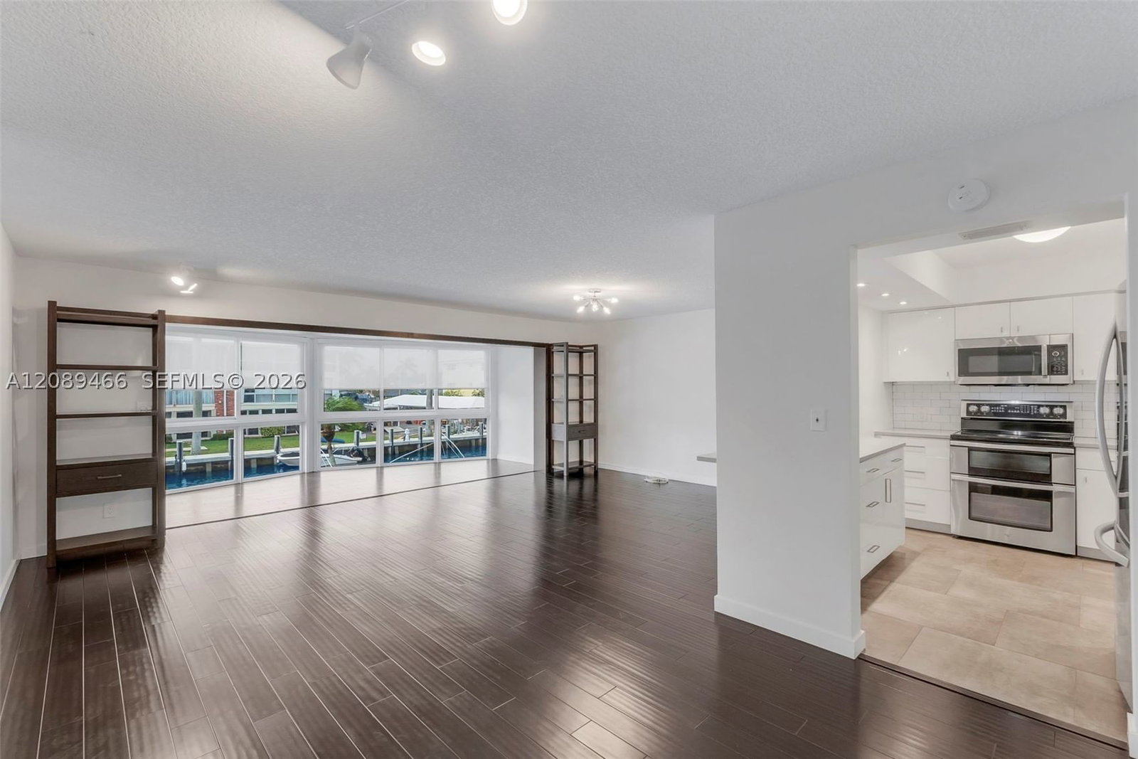 Real estate property located at 3050 48th Street #208, Broward, Windsor Condo, Fort Lauderdale, FL