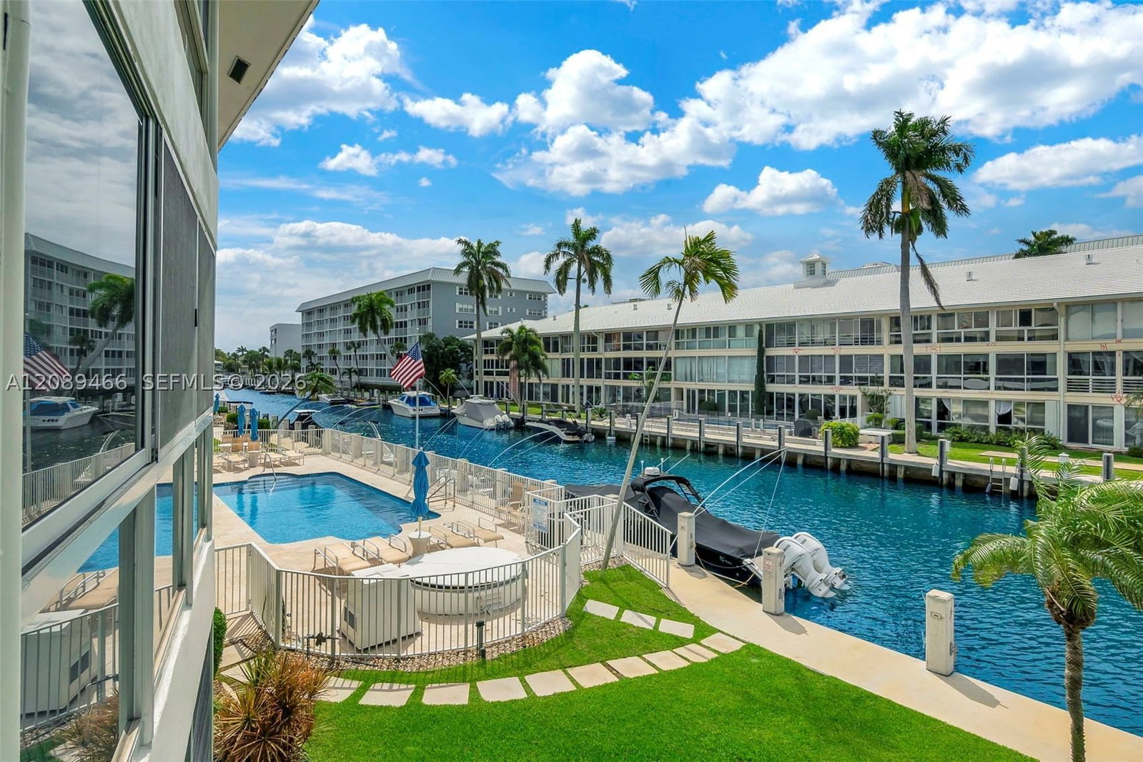 Real estate property located at 3050 48th Street #208, Broward, Windsor Condo, Fort Lauderdale, FL