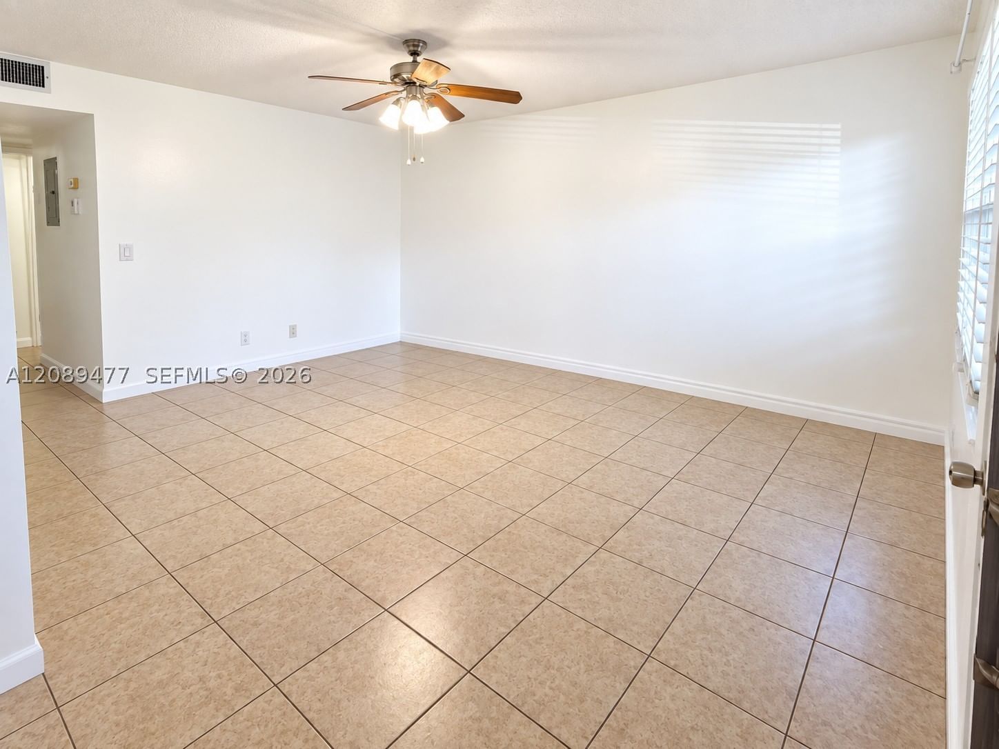 Real estate property located at 300 134th Way #105E, Broward, New Hampton At Century Vi, Pembroke Pines, FL