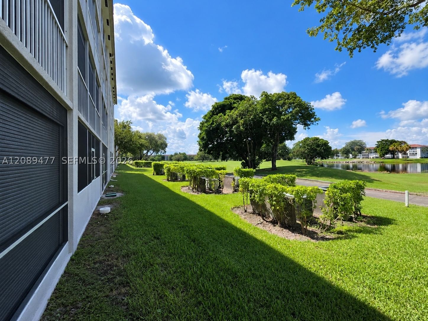 Real estate property located at 300 134th Way #105E, Broward, New Hampton At Century Vi, Pembroke Pines, FL
