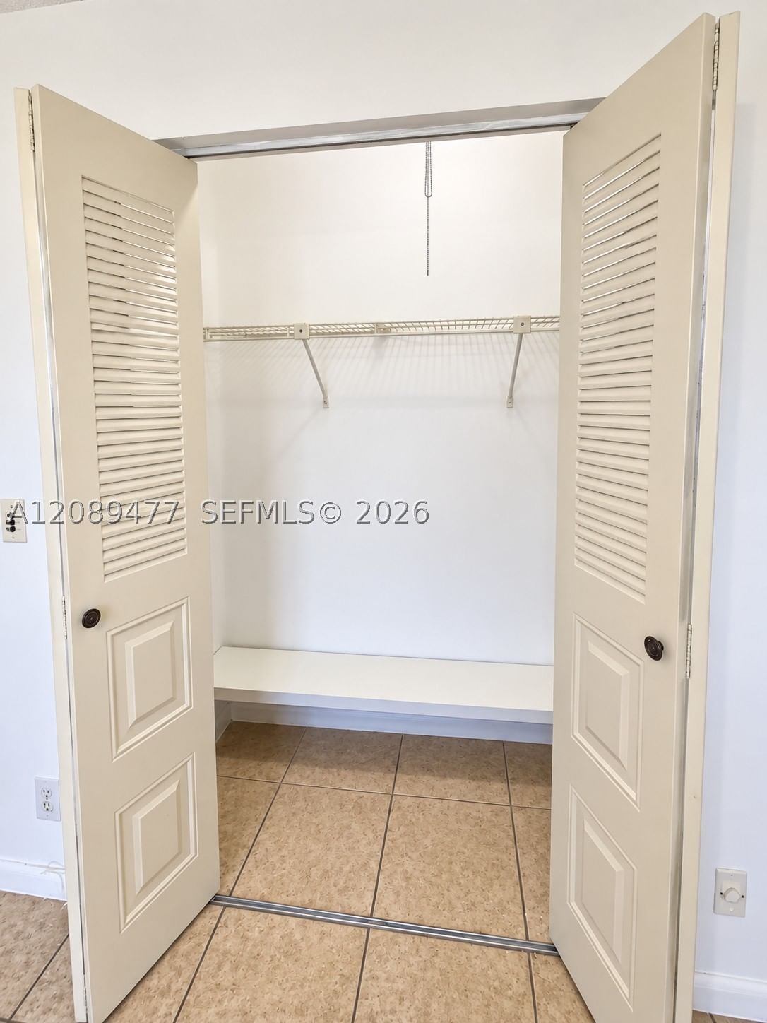 Real estate property located at 300 134th Way #105E, Broward, New Hampton At Century Vi, Pembroke Pines, FL