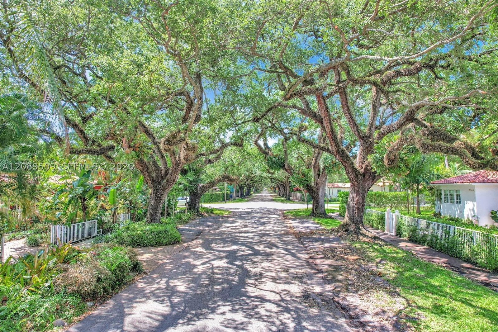 Real estate property located at 9325 5th Ave, Miami-dade, Miami Shores Sec 3, Miami Shores, FL