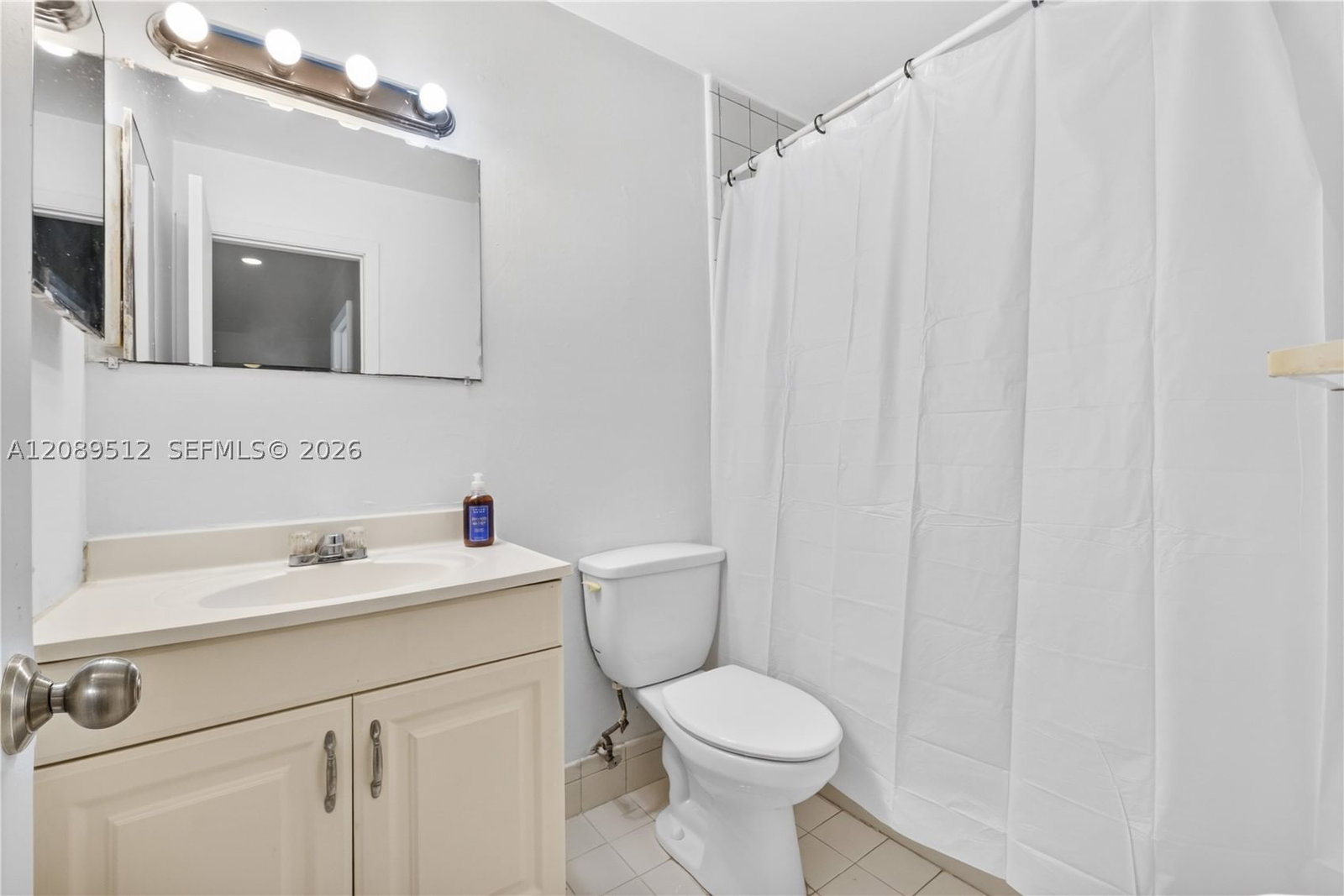 Real estate property located at 9014 45th Ct, Broward, Springtree Lakes, Sunrise, FL